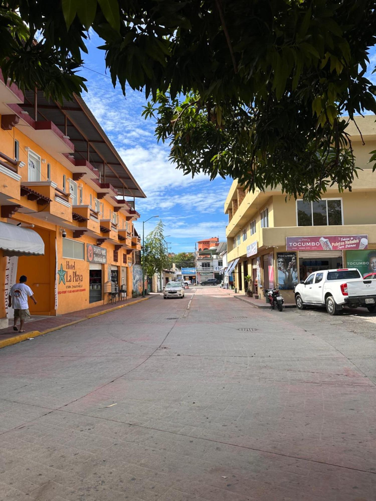 Lolitas Suites 303 Zihuatanejo Exterior photo